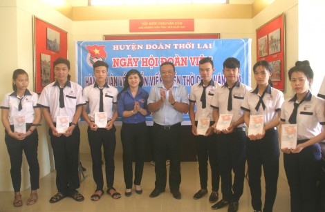 Tiến bước lên Đoàn