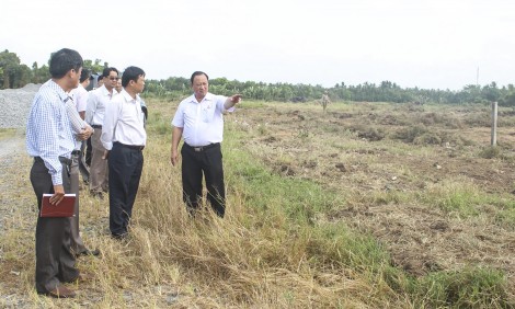 Tiến độ giải phóng mặt bằng,

đầu tư hạ tầng chậm trễ

và kéo dài thời gian
