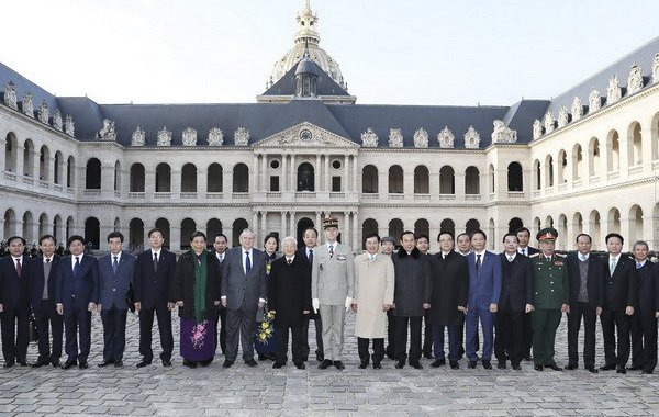 Tổng Bí thư Nguyễn Phú Trọng thăm thành phố Choisy Le Roi, gặp gỡ những người bạn Pháp