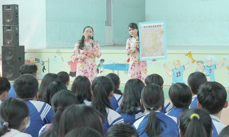 Để biển đảo gần hơn