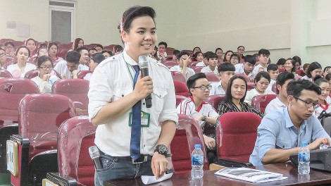 [Tuyển sinh giáo dục nghề nghiệp] Gắn kết việc làm, doanh nghiệp