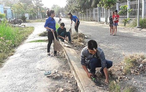 Đoàn viên thanh niên Thốt Nốt

tham gia đảm bảo an toàn giao thông