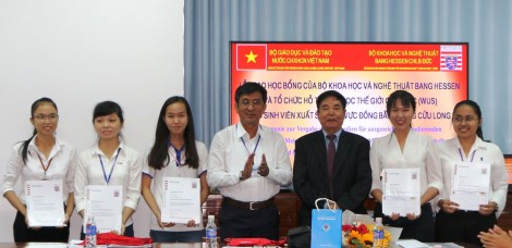 Trao học bổng Hessen cho sinh viên xuất sắc khu vực ĐBSCL