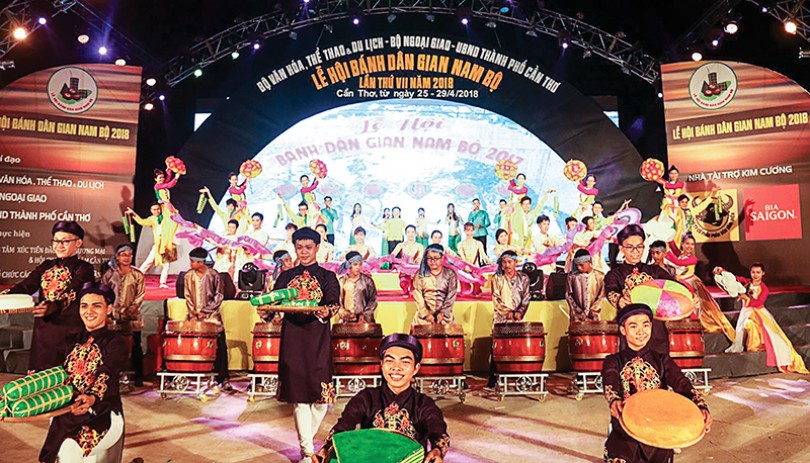 Cần Thơ khai hội Bánh dân gian Nam bộ 2018