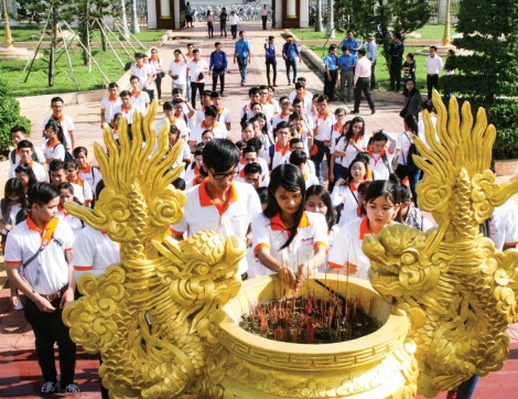 Vun đắp lý tưởng cho sinh viên