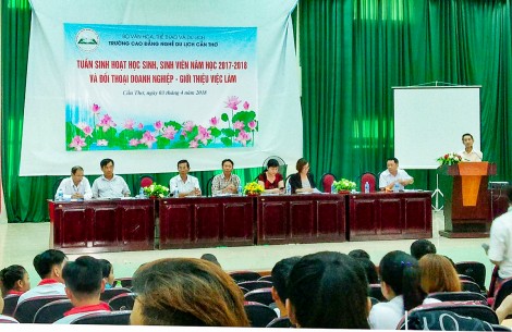 Lắng nghe tiếng nói từ học sinh, sinh viên