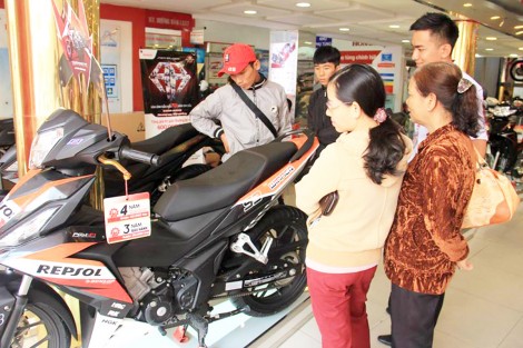 Thêm lựa chọn với mẫu xe máy “lạ mà quen”