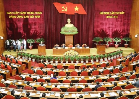 "Muôn việc thành công hoặc thất bại đều do cán bộ tốt hoặc kém"