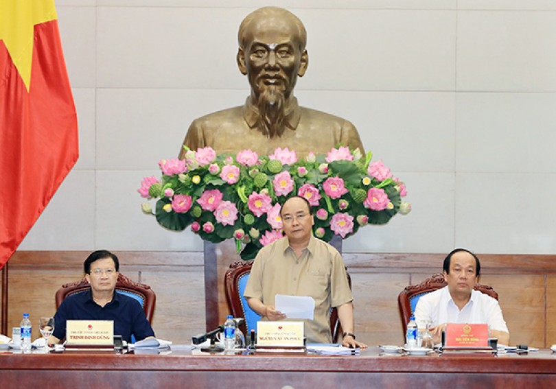 Thủ tướng Nguyễn Xuân Phúc làm việc với các tỉnh, thành ĐBSCL về chống sạt lở