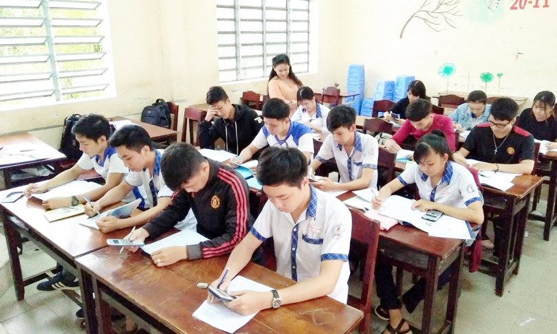 Giúp thí sinh vững tin “vượt vũ môn”
