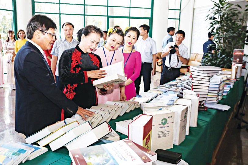 Viện Hàn lâm khoa học xã hội Việt Nam cần đổi mới

mạnh mẽ, tạo động lực cho các nhà khoa học cống hiến
