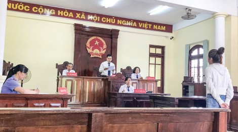 Ly hôn - những lát cắt buồn