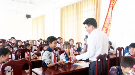 Quan tâm giáo dục giới và phòng, tránh bắt nạt học đường