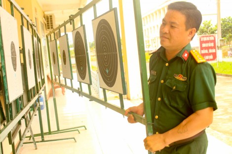 Thượng úy Hồ Thanh Quang - Quản lý kho giỏi