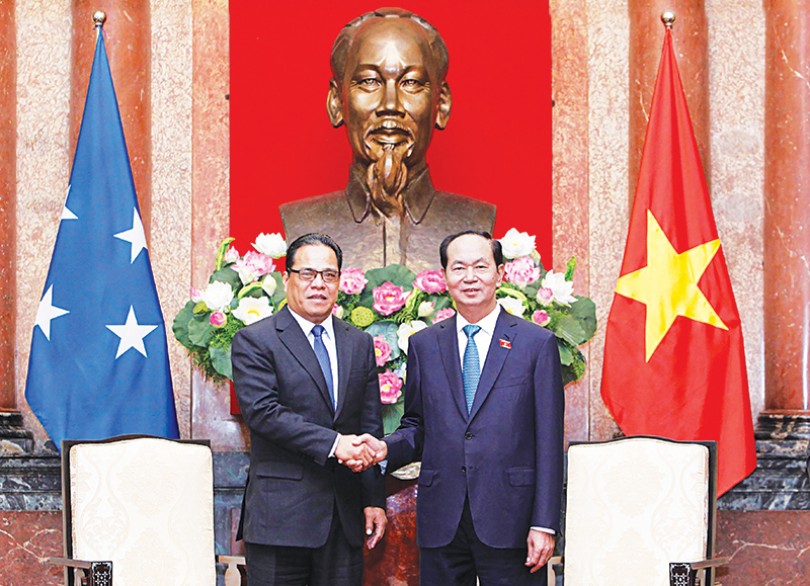 Chủ tịch nước Trần Đại Quang

tiếp Chủ tịch Quốc hội Liên bang Micronesia