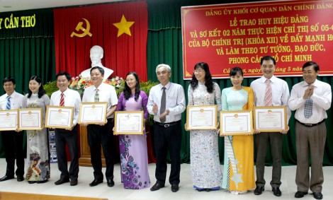 Hiệu triệu sức mạnh toàn dân tộc