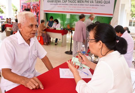 Tháng nhân đạo, vận động trị giá

trên 4 tỉ đồng