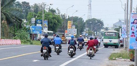 Xử phạt nghiêm vi phạm: không có

giấy phép lái xe, điều khiển xe phân khối lớn khi chưa đủ tuổi theo quy định