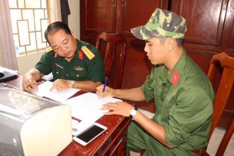 Đại úy Nguyễn Hoàng Thắng  -  Cán bộ làm công tác tham mưu giỏi