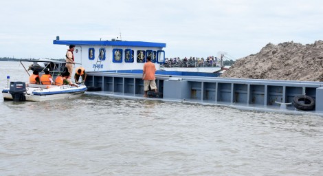 Xử lý vi phạm khai thác cát đường thủy