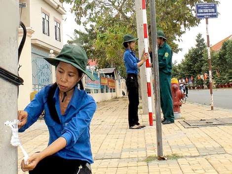 Khổ vì rao vặt, tờ rơi