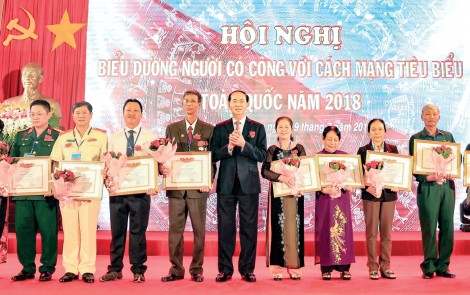 Chăm lo cho người có công với cách mạng là bổn phận, nhiệm vụ thường xuyên, lâu dài