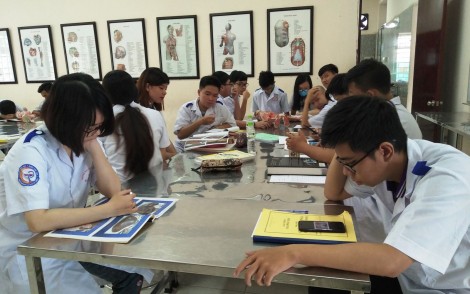Trường Đại học Y Dược Cần Thơ: 
Điểm nhận hồ sơ đại học hệ liên thông: 14 điểm