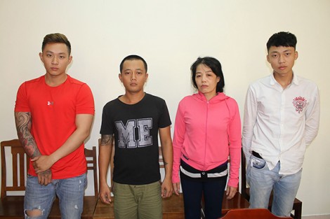 Bị kiểm tra, đối tượng có dấu hiệu cho vay nặng lãi chống lại người

thi hành công vụ
