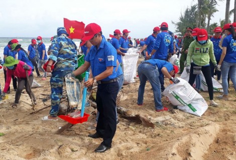 Ra quân Chiến dịch “Hãy làm sạch biển” năm 2018