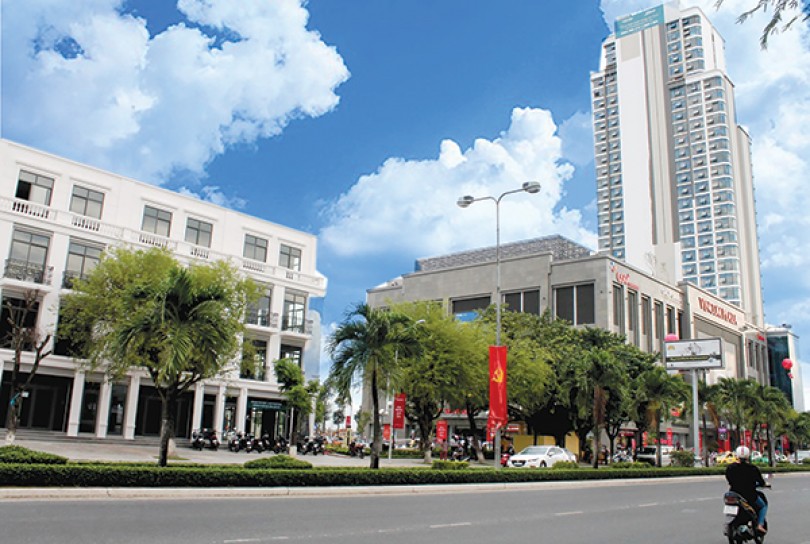 Phát triển thương mại lên tầm cao mới