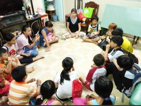 Cô giáo lan tỏa nụ cười