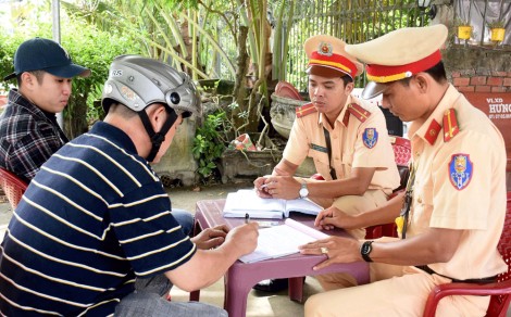 Kiên quyết xử lý vi phạm quy định về nồng độ cồn đối với người điều khiển xe cơ giới