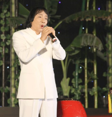 “Tiền hậu bất nhất”