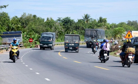 Khảo sát, đề xuất giải pháp xóa điểm mất an toàn giao thông trên quốc lộ 91B