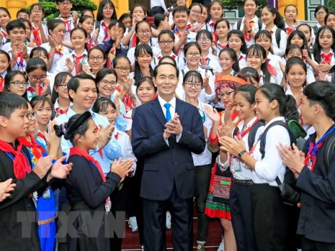 Chủ tịch nước gặp mặt đại biểu Chỉ huy Đội giỏi toàn quốc