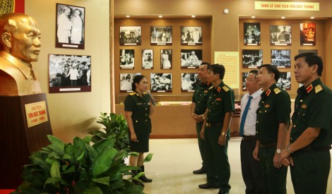 Triển lãm Cuộc đời và sự nghiệp cách mạng của Chủ tịch Tôn Đức Thắng