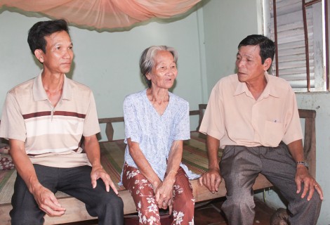 Dốc sức vì lợi ích của nhân dân