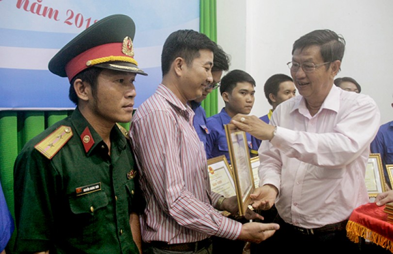 Thực hiện hơn 2.000

công trình, phần việc