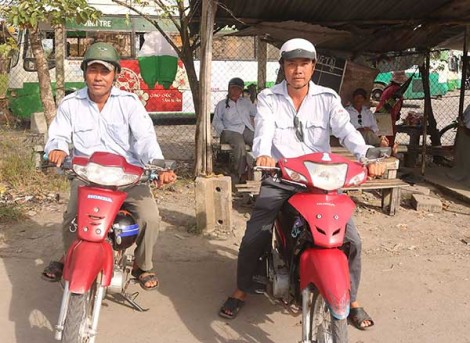 Nghiệp đoàn mô tô khách giữ gìn an ninh trật tự