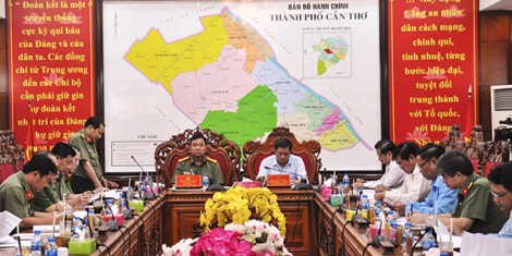 Giám sát việc thực hiện Nghị quyết Trung ương 4 khóa XII gắn với Chỉ thị 05-CT/TW tại Công an thành phố