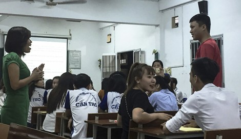 Đồng hành cùng sinh viên