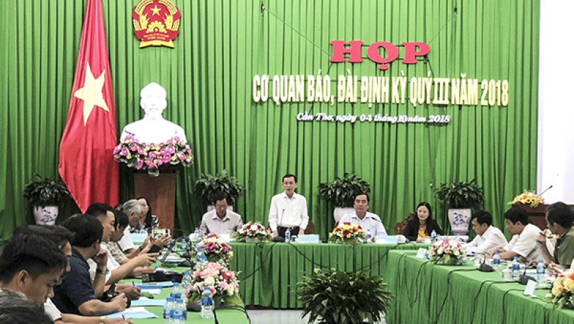 Sẵn sàng lắng nghe phản ánh của báo chí để thêm kênh thông tin phục vụ công tác quản lý, điều hành xã hội