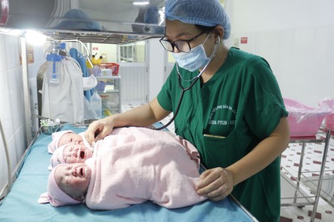 Nhiều hệ lụy do mất cân bằng giới tính khi sinh