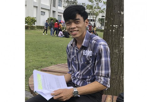 Ngô Quốc Hậu -

Sinh viên Khmer nghèo, học giỏi