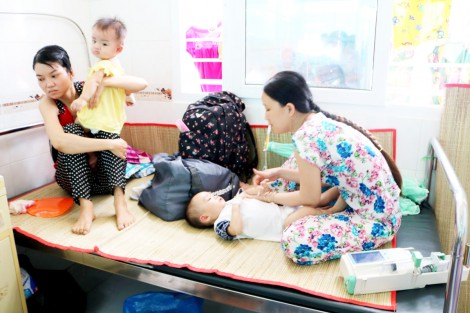  Bùng phát bệnh tay chân miệng