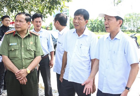 Lãnh đạo TP Cần Thơ thăm bé gái bị tai nạn điện ở Công viên bến Ninh Kiều, khảo sát hiện trường vụ cháy ở Thốt Nốt