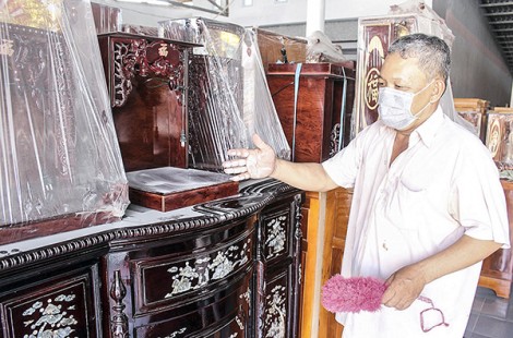 Bức xúc vì đường thi công chậm