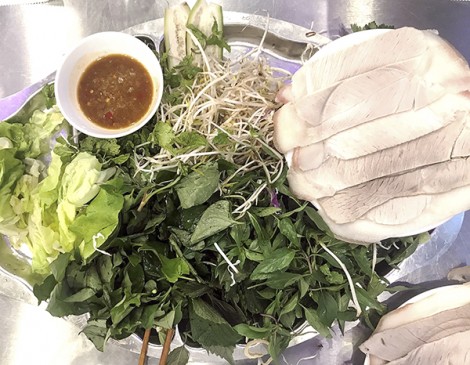 Bánh tráng cuốn

thịt heo hai đầu da
