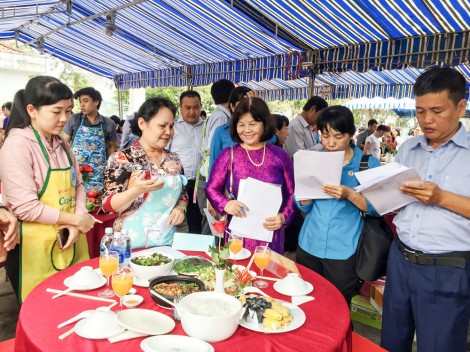 Hội Thi “Bữa cơm dinh dưỡng gia đình”