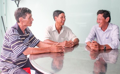 Giúp nhau giảm nghèo, vươn lên khá giàu